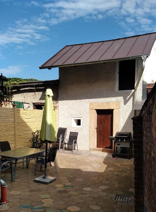 Apartmany Kukacci Hnizdo Benesov nad Ploucnici Bagian luar foto